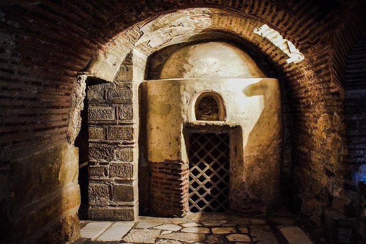 Christian Catacombs & St. Clemente Basilica - Private Tour