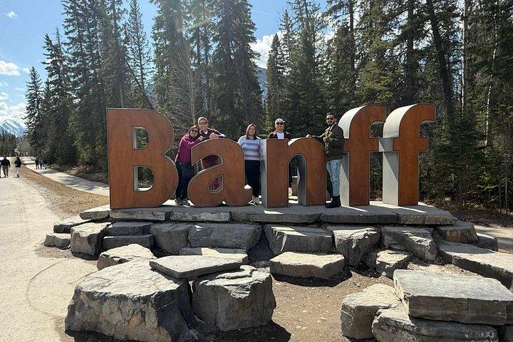 Full Day Private Tour Banff/Yoho Moraine Customized Sightseeing