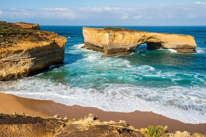 グレート・オーシャン・ロード日帰りツアー12使徒湖アード峡谷メルボーン