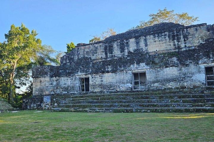 Tikal solnedgångstur från Flores