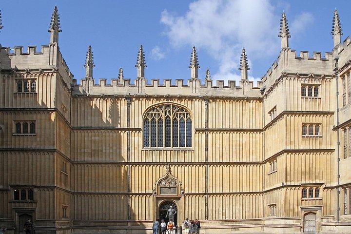 Oxford Scholars and Secrets Self Guided Tour with App