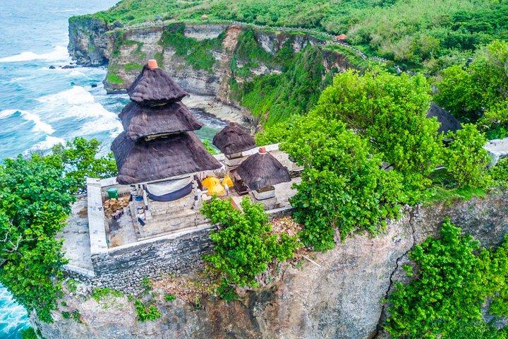 Bali Private Car Charter avec le meilleur chauffeur privé Bali pour le tour