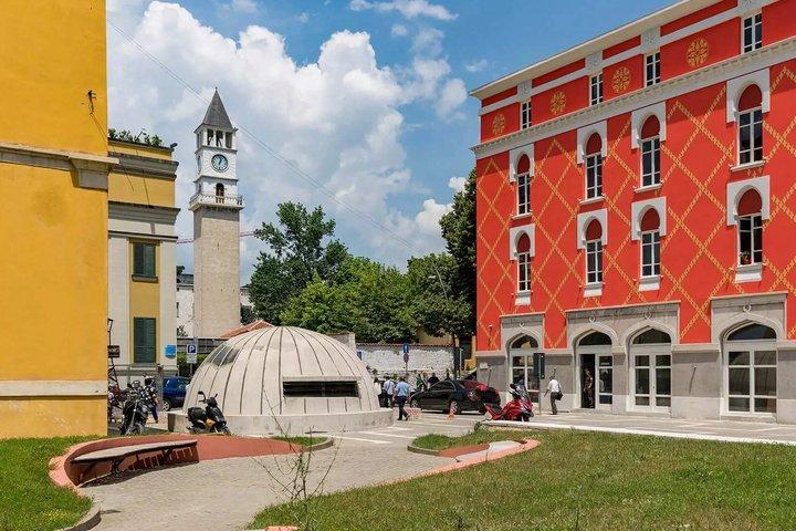 Tour privato panoramico della città di Tirana, 3 ore