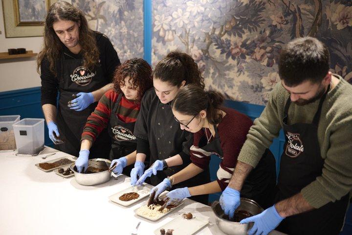 Atelier de fabrication de truffes et de chocolat chaud à Gand