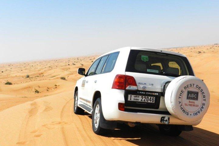 Dubai Desert Safari Dune Bashing, 60min ATV Quad, paseo en camello, barbacoa