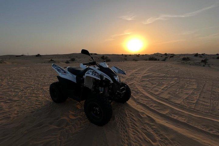 Dubai Desert Safari Dune Bashing, 60min ATV Quad, paseo en camello, barbacoa