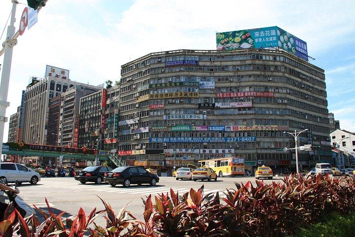 台北故宮博物院北投大道城遺跡日帰りツアー