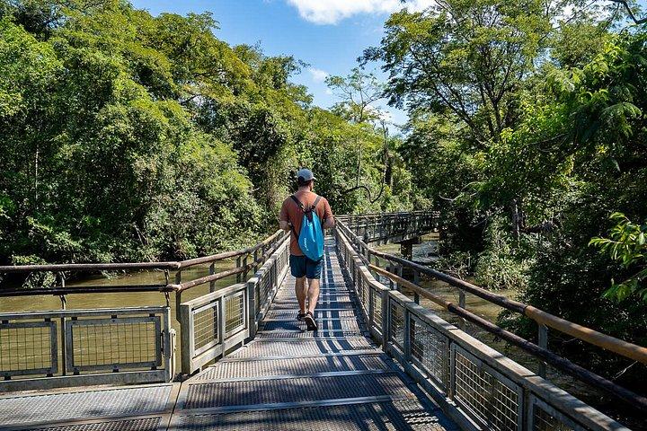 アルゼンチン・ブラジル・パラグアイの究極のトリプルフロンティアツアー