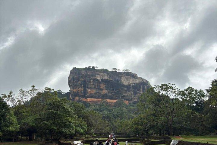 Une journée complète de visite privée de Sigiriya et Dambulla
