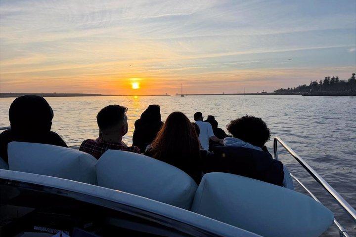 ポルト発、ドウロ川の夕日クルーズ – 6つの橋とポートワインの試飲