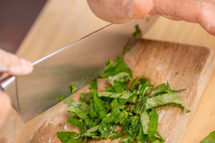 Fun Pasta Making Class With a Local Chef in Los Angeles