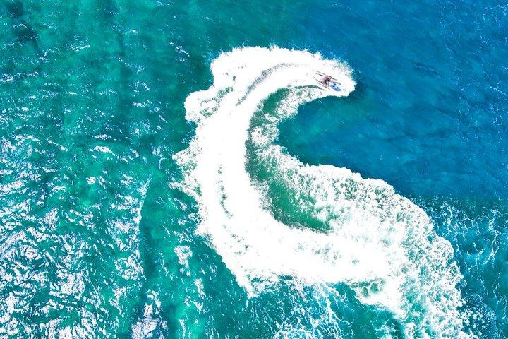 Jetski und/oder Parasailing mit optionalem Drohnenvideo, Montego Bay