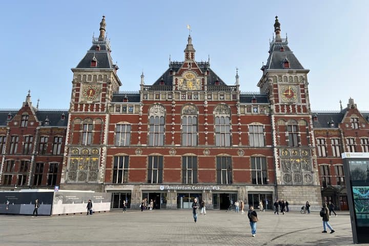 Amsterdam Layover Tour from Schiphol: Canal Cruise & Walk