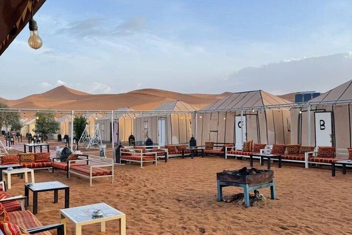 Campamento del desierto Merzouga Camel Trek