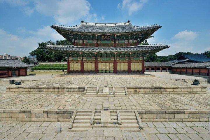 王宮、全日ソウル市内観光（送迎）