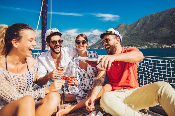 Positano og Amalfi bådtur fra Salerno med snorkling og drikke
