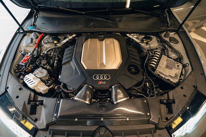 Ultimate Power Drive Budapest : 1000HP RS7、コルベットC8またはRAM 2500