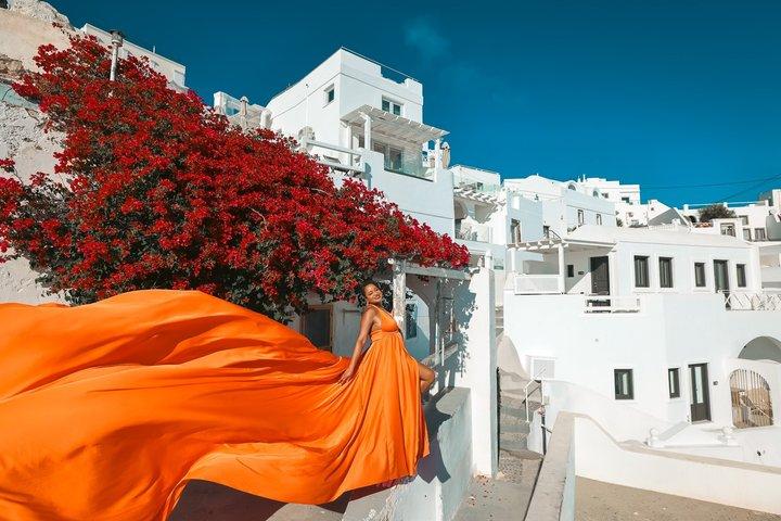 Santorini Flying Dress Experience com Hotel Pick Up and Drop Off