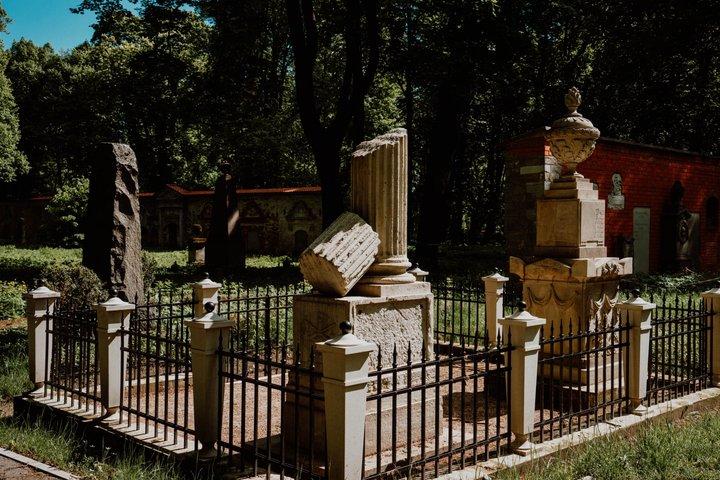 Riga Ghosts and Cemeteries Walking Tour
