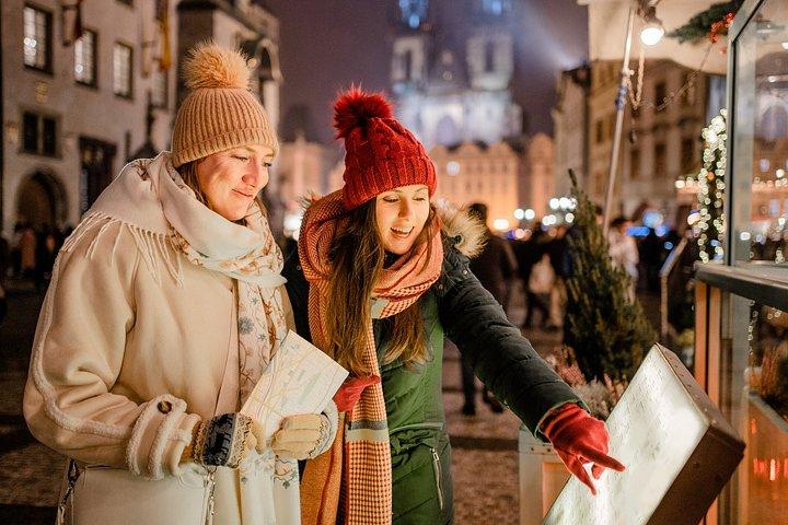 Private Berlin Christmas Walking Tour Through Historic Landmarks
