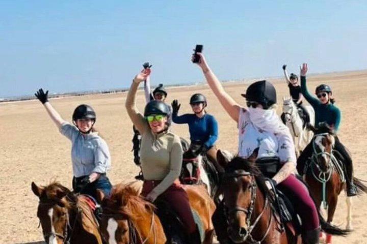Ridning i Hurghadas ørken eller strand 1 time