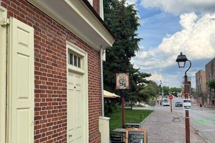 Society Hill Colonial Homes & Revolution ウォーキングツアー