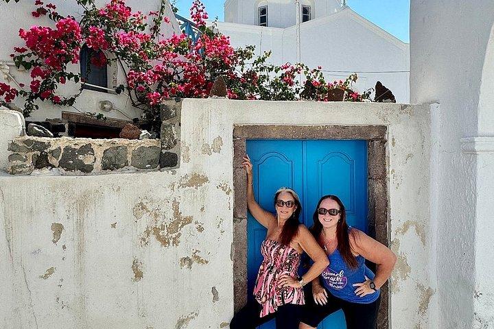 Santorini Highlights Small-Group Tour with Wine Tasting option