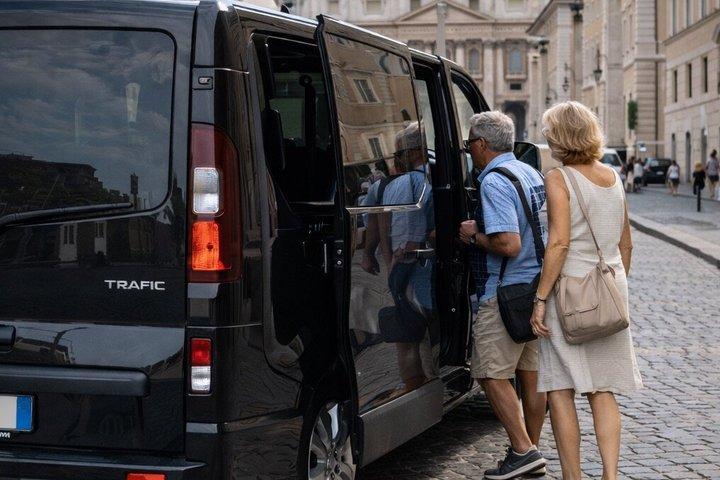 ローマからチヴィタヴェッキアクルーズ港への送迎