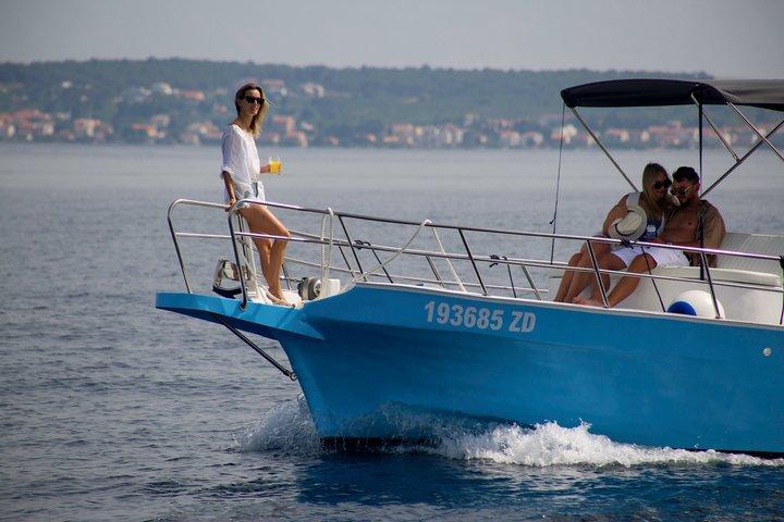 Zadar: Traditionel båd halvdag øhopping