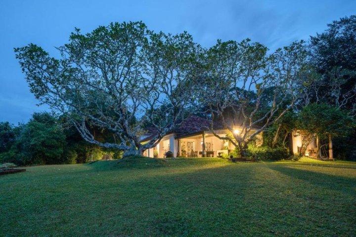 De Bentota/Beruwala : Visite de Lunuganga et de jardins en formule tout compris