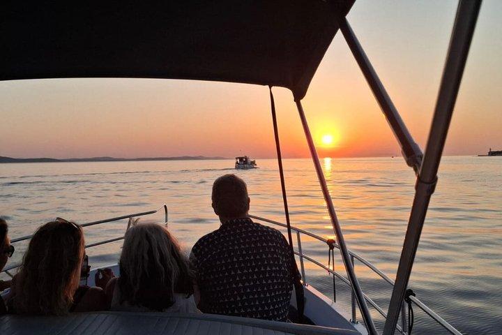 Zadar: Traditionel båd halvdag øhopping