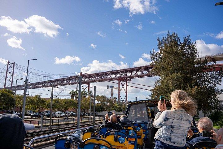 リスボン乗り降り自由ツアー|バス、トラム、ボートパス