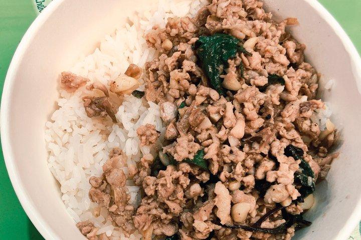 バンコクで最も本格的なガイド付きフードツアー（10+試食付き）
