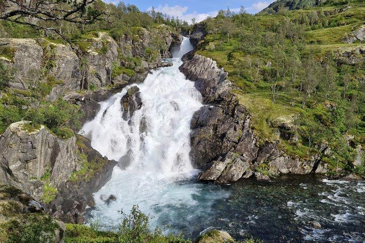 Esplora le montagne della Norvegia (2 giorni) in bicicletta elettrica + treno