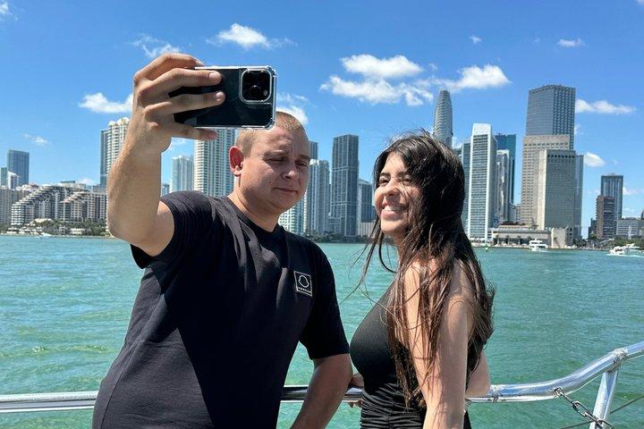 Miami Skyline kändiskryssning + dubbeldäckartur