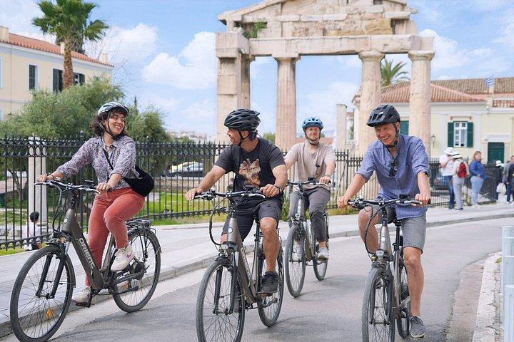アテネ観光バイクツアー（レギュラーまたは電動バイク＋アクロポリス）
