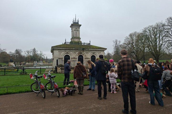 Self-Guided Scavenger Hunt in Hyde Park