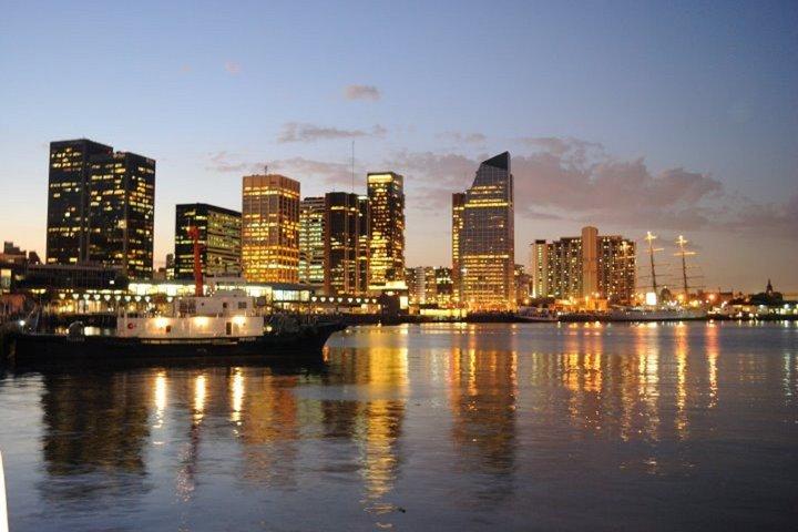 City Tour in Buenos Aires and Navigation Open Bar