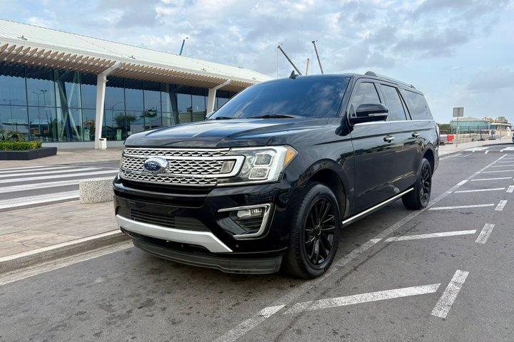Premium Airport Transfers in Aruba