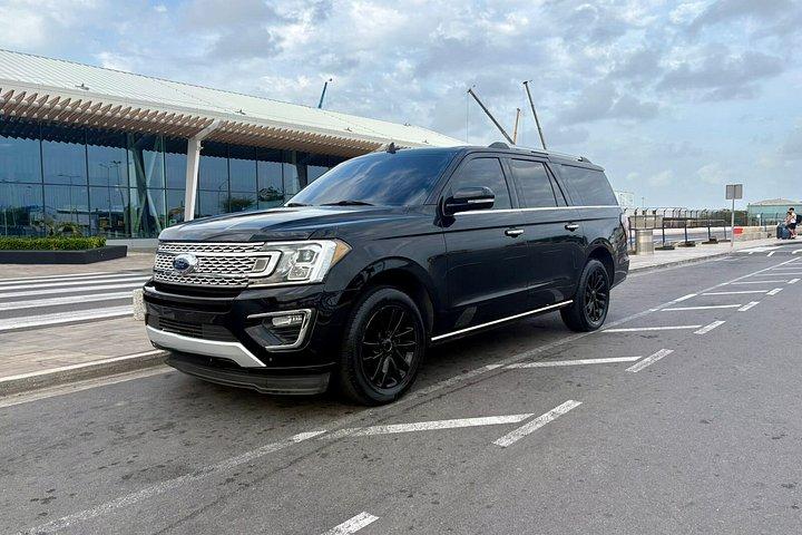 Premium Airport Transfers in Aruba