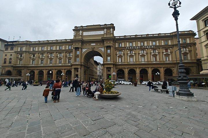 Toscana 2 - Giorni 5 - Tour in autobus turistico flessibile delle città