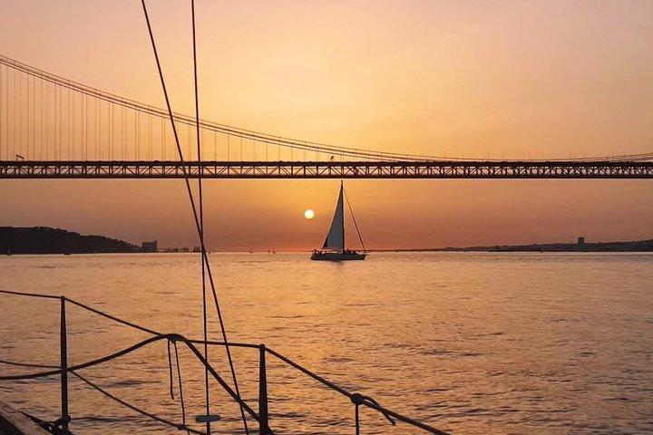 Lisbon private Sailing Tour with Wine Tasting