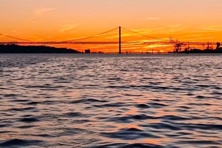 Lisbon private Sailing Tour with Wine Tasting