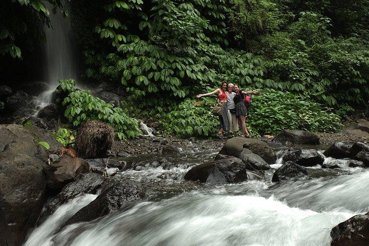 Trekking and Sightseeing tour with lunch