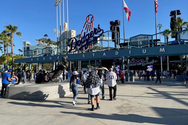 Los Angeles Dodgers basebollmatch på Dodger Stadium