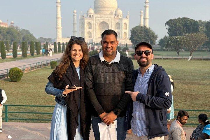 Tour privato del forte di Taj Mahal e Agra con Guida ufficiale e biglietti