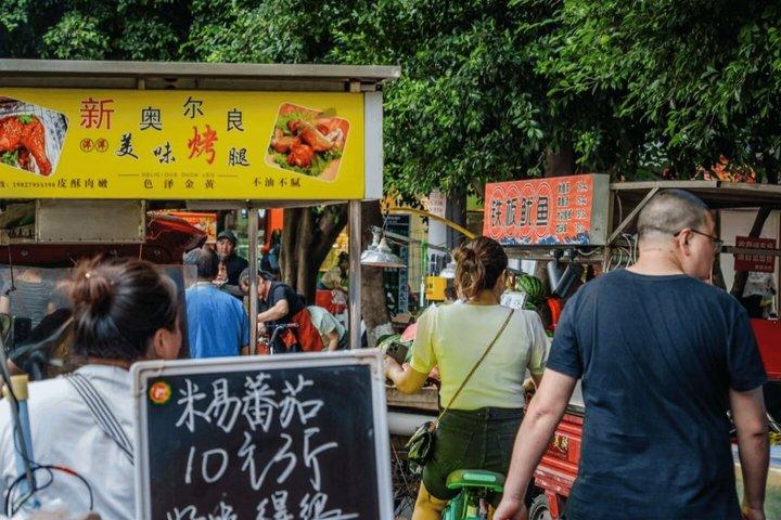 Tour a piedi gratuito a Chengdu, Vivi la città come un locale