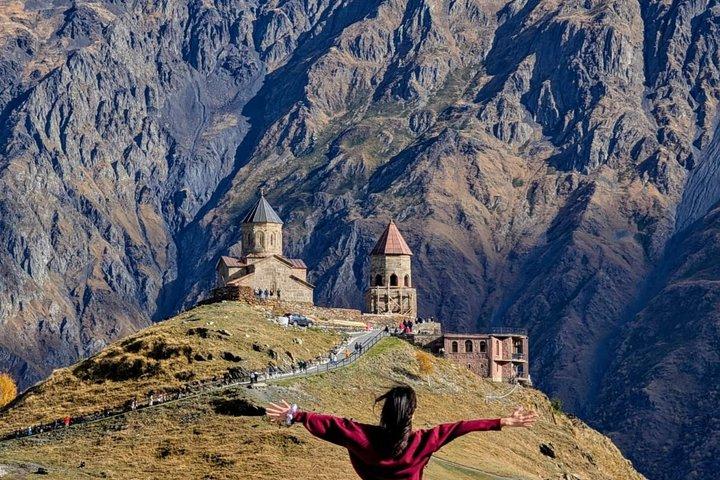 Tour privato di Kazbegi e Gudauri da Tbilisi