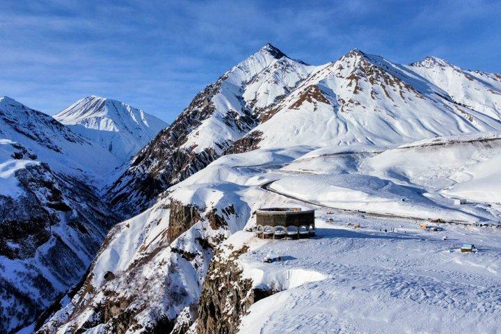 Tour privato di Kazbegi e Gudauri da Tbilisi
