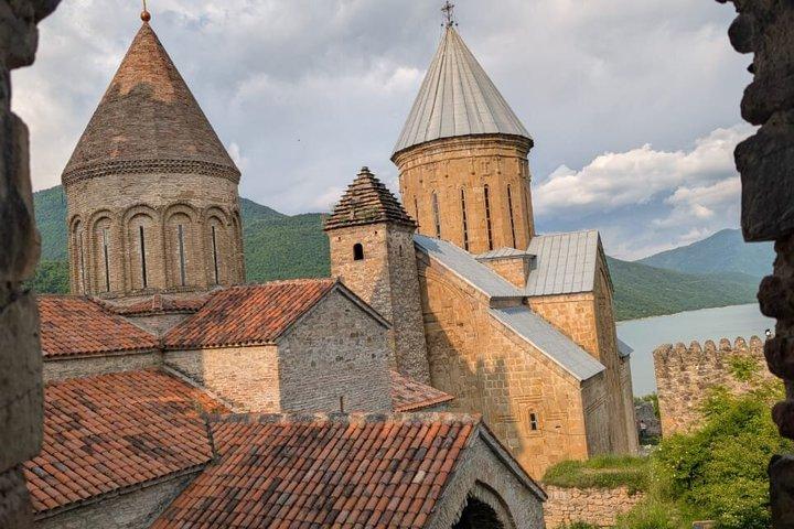 Tour privato di Kazbegi e Gudauri da Tbilisi